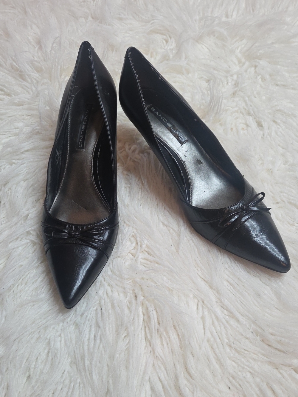 Bandolino Black Pointed Toe Knot-Accent Pumps Sz 10